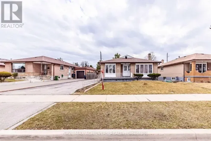44 STRATHAVON DRIVE, Toronto