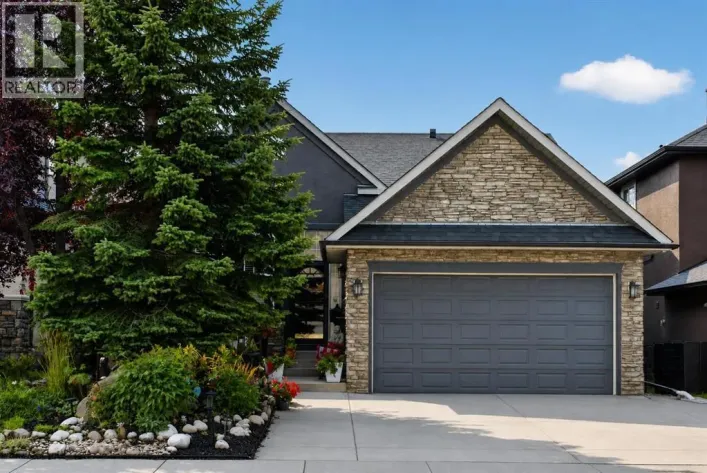 44 Strathlea Close SW, Calgary