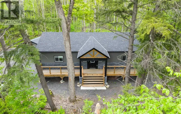 44 SUNNYSHORE PARK DRIVE, McKellar