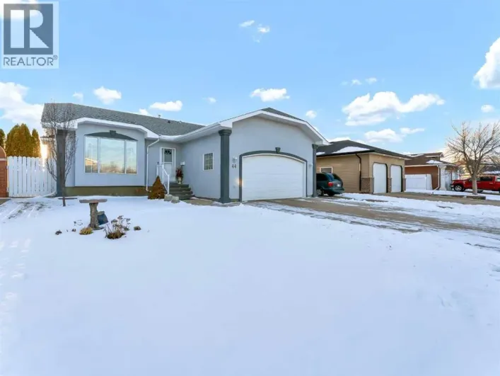 44 Turner Circle SE, Medicine Hat