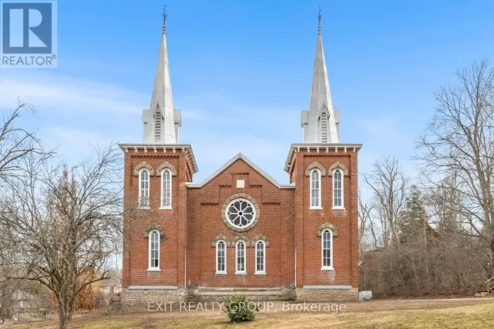 44 UNION ROAD, Prince Edward County