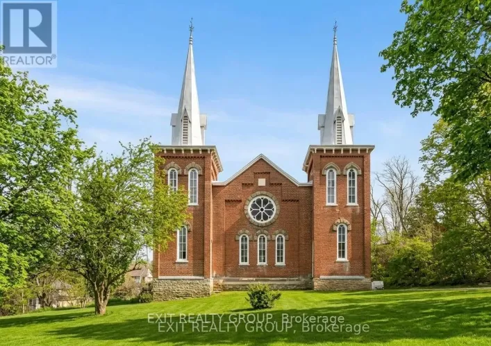 44 UNION ROAD, Prince Edward County