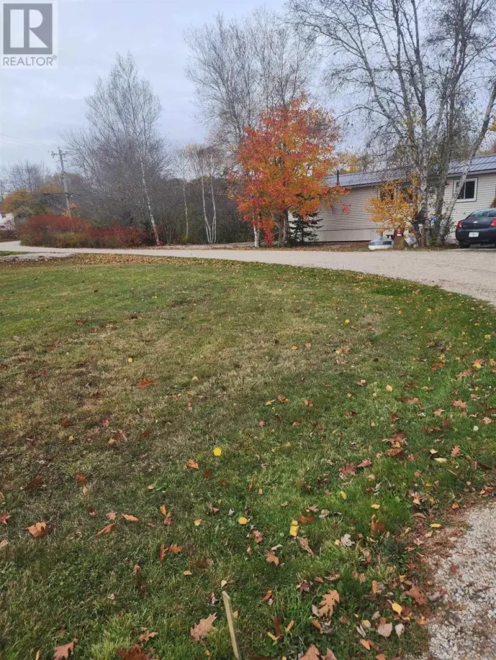 44 WILLOW LANE, Western Shore