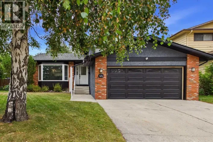 44 Woodbrook Place SW, Calgary