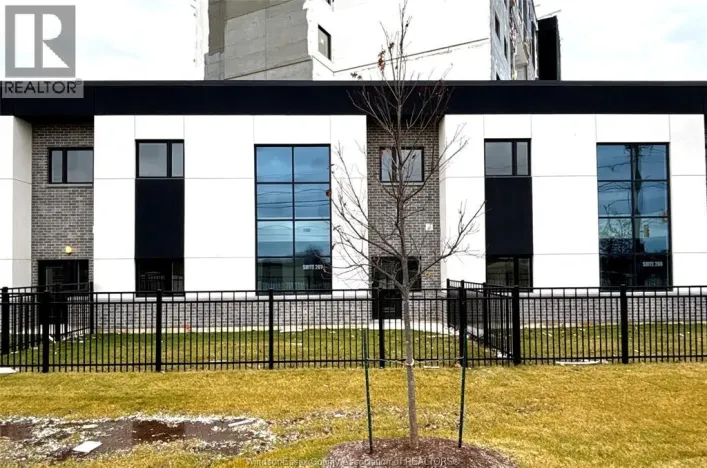 4400 LAURIER PARKWAY Unit# 207, LaSalle