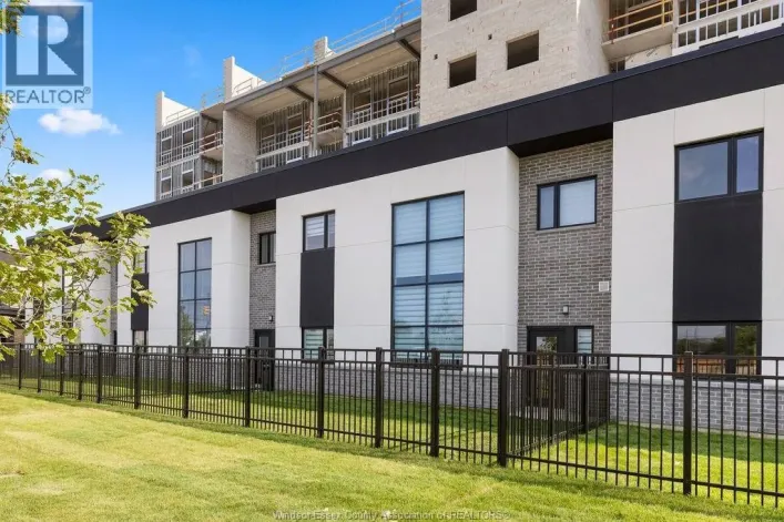 4400 LAURIER PARKWAY Unit# 212, LaSalle