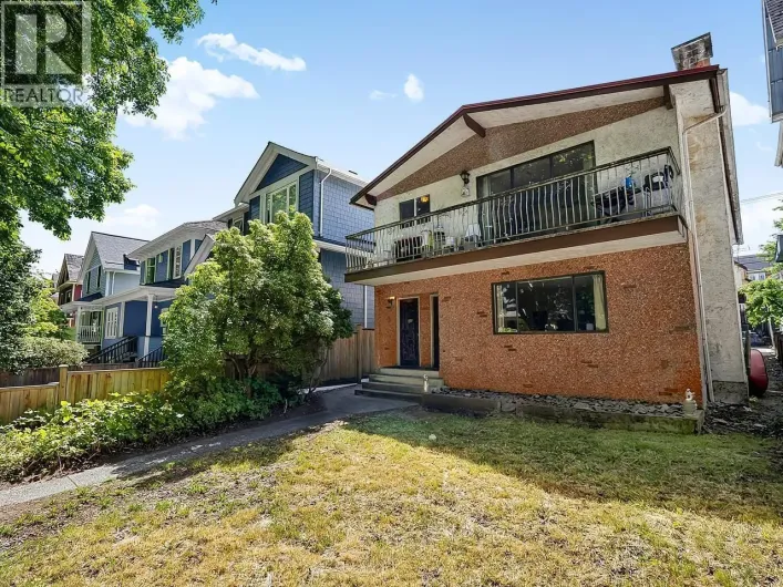 440-442 E 10TH AVENUE, Vancouver
