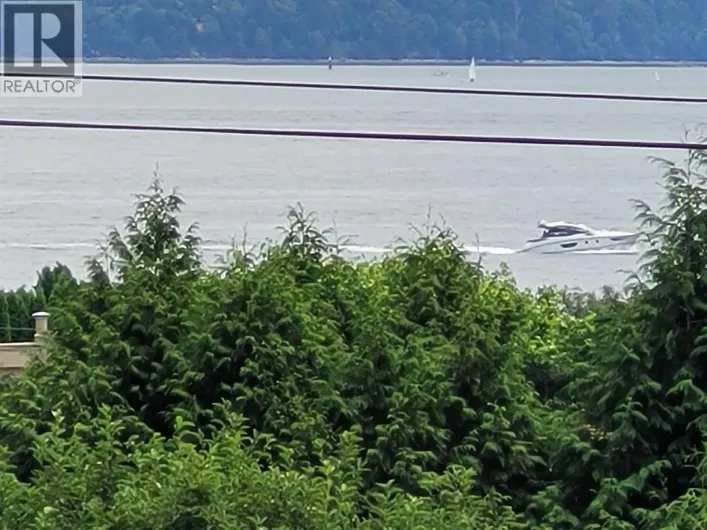 4405 MARINE DRIVE, West Vancouver