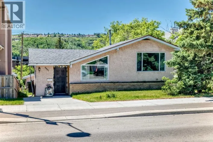 4407 Bowness Road NW, Calgary