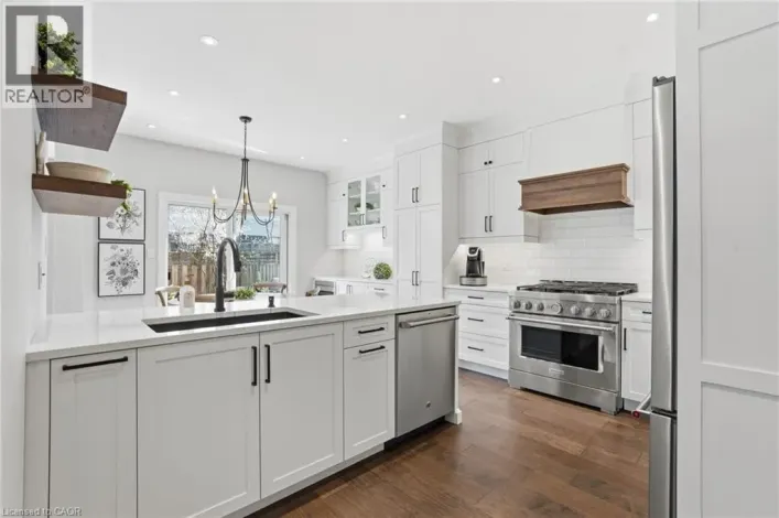 441 STONEHENGE Drive Unit# 40, Ancaster