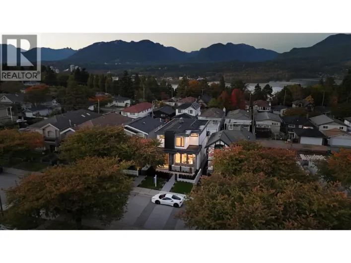 4413 OXFORD STREET, Burnaby