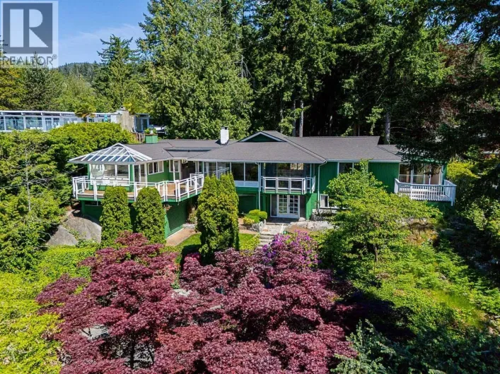 4415 WOODCREST ROAD, West Vancouver
