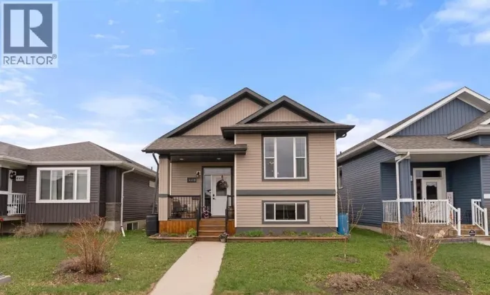 4418 75 Street, Camrose