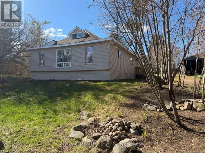 442 PINE STREET, Mattawa