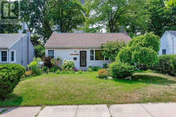 442 QUEEN MARY DRIVE, Oakville