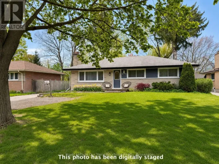 442 SCENIC DRIVE, London South