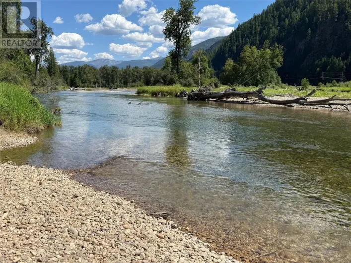 4421 Slocan River Road, Winlaw