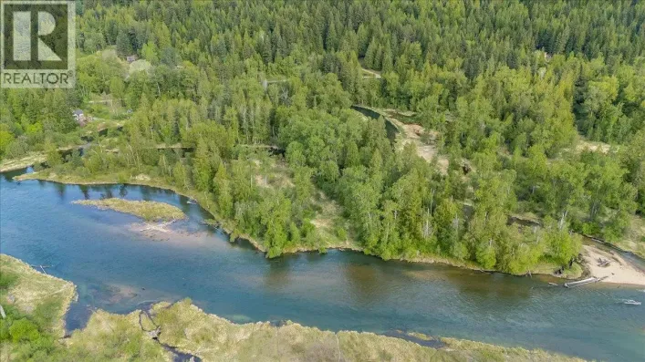 4421 Slocan River Road, Winlaw