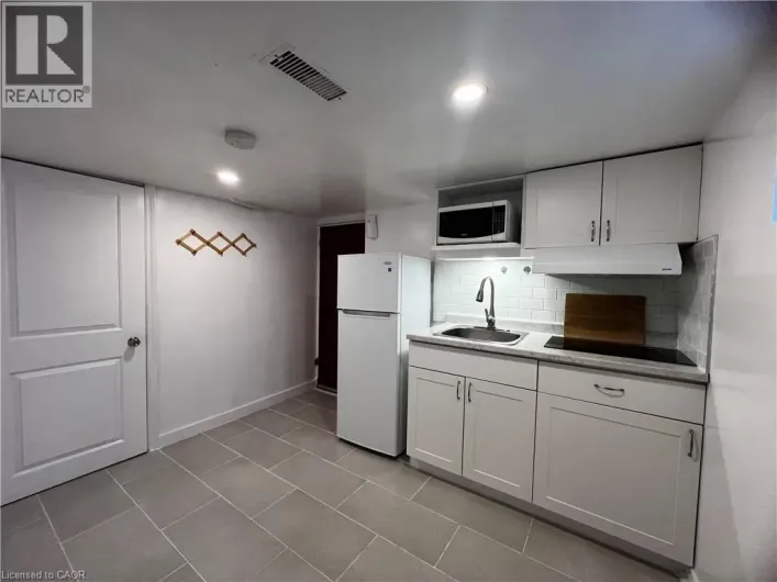 4424 SIXTH Avenue Unit# BSMT, Niagara Falls