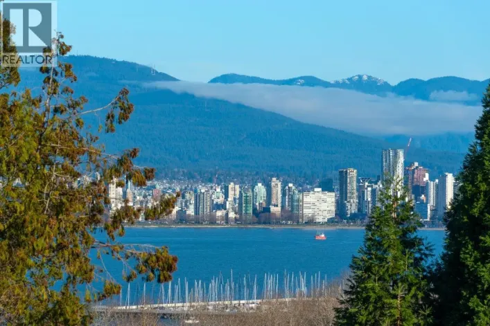 4426 W 4TH AVENUE, Vancouver