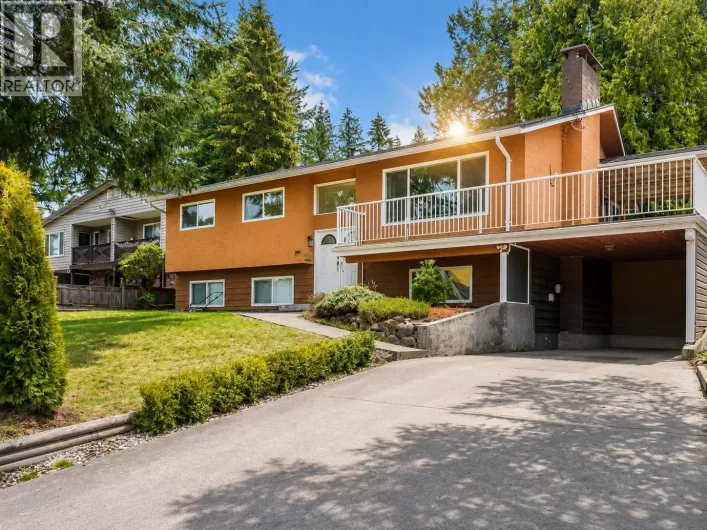 443 MUNDY STREET, Coquitlam