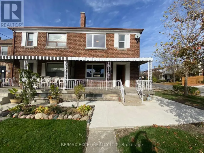 443 VAUGHAN ROAD, Toronto