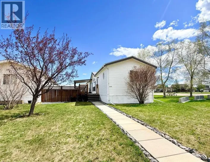 4432 59 Street, Rocky Mountain House