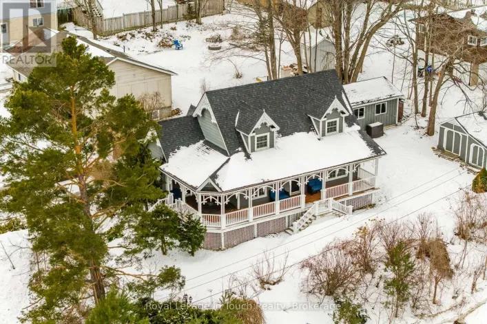 444 HAYES STREET, Tay