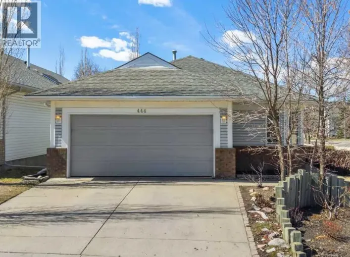444 Sierra Morena Court SW, Calgary