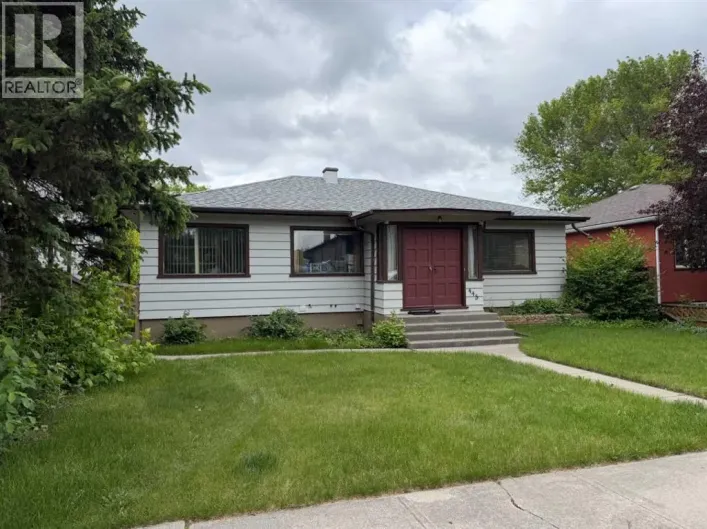 445 19 Avenue NE, Calgary