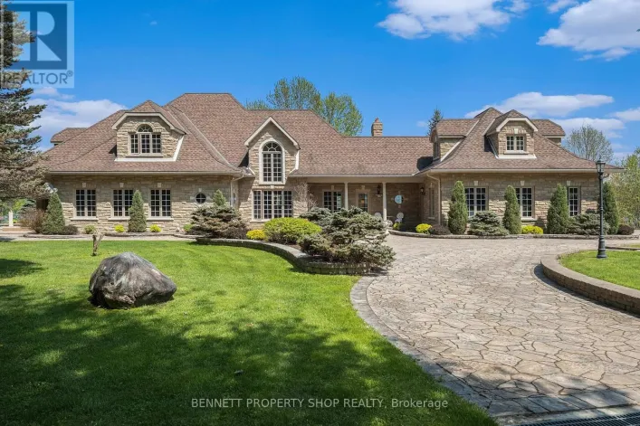 445 BALMER BAY ROAD, Laurentian Hills
