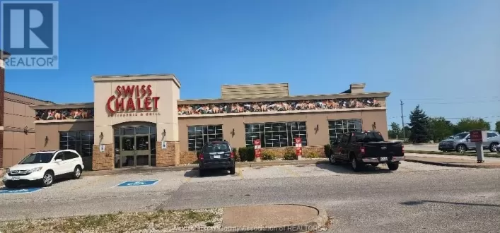 4450 WALKER ROAD, Windsor