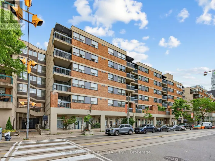 446 - 53 MCCAUL STREET, Toronto