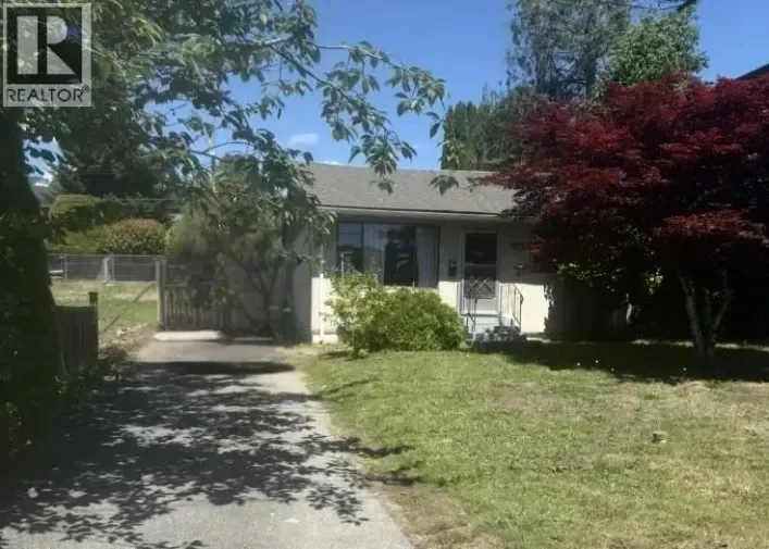 446 E 16TH STREET, North Vancouver