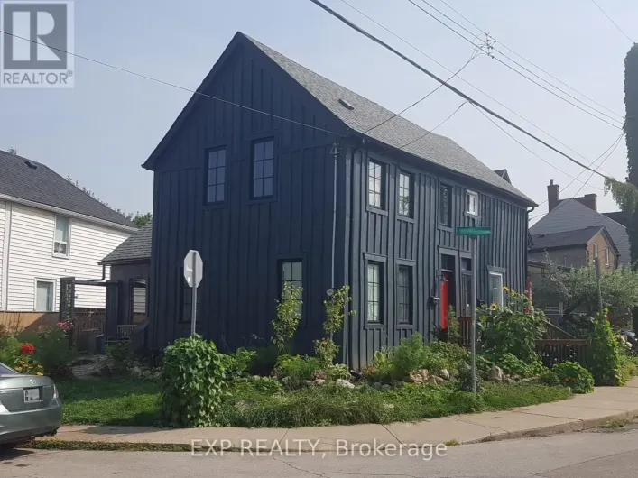 446 MACNAB STREET N, Hamilton