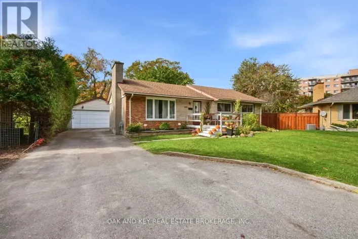 House for sale: 446 SCENIC DRIVE, London South