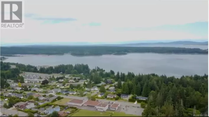 446 Thetis Dr, Ladysmith