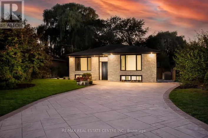 446 WILLIS DRIVE, Oakville