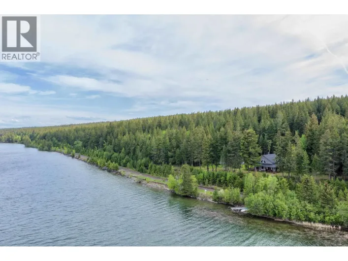 House for sale: 4460 TATTON-HELENA FS ROAD, Lac La Hache