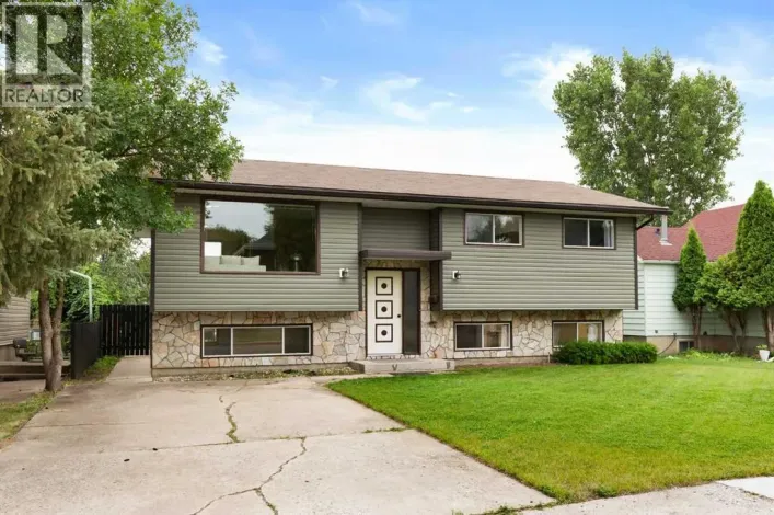 447 8 Street SE, Medicine Hat