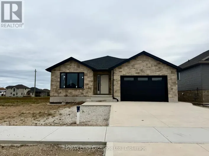 House for sale: 447 BURNSIDE STREET, Saugeen Shores