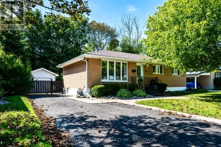 447 MCEWEN DRIVE, Kingston