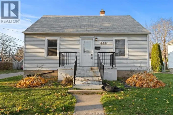 448 ELLIS STREET West, Windsor