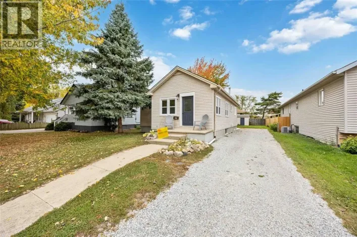 4482 Petrolia LINE, Petrolia