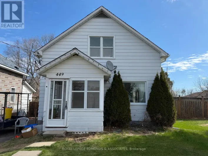 449 BOUNDARY ROAD E, Pembroke