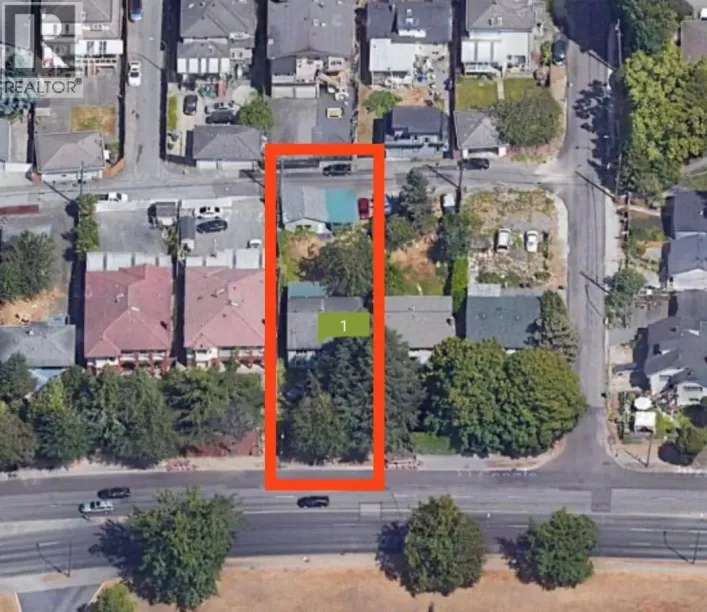 449 SE MARINE DRIVE, Vancouver