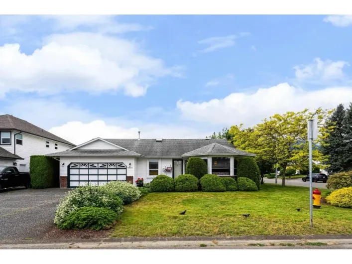 44954 BEDFORD PLACE|Sardis South, Chilliwack