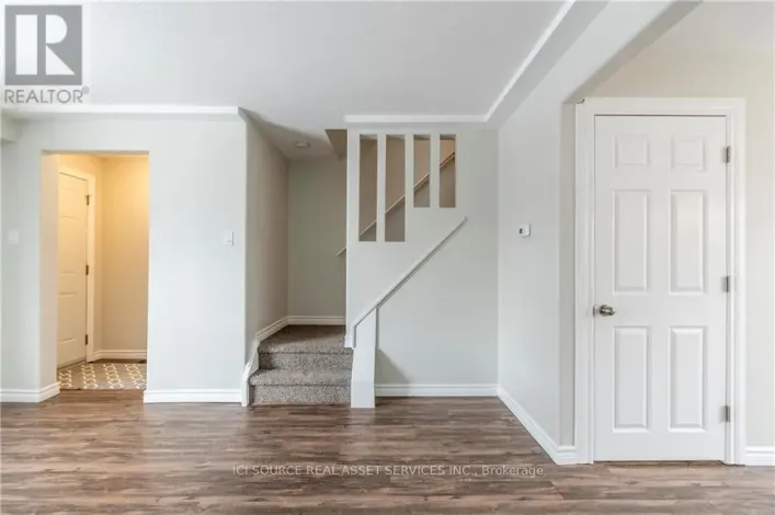 45 - 205 CARLYLE DRIVE, London East