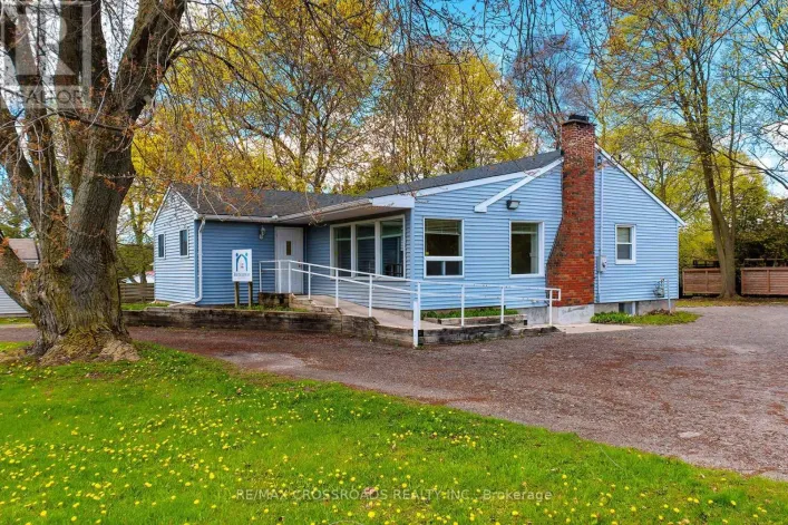 45 - 4044 COUNTY ROAD, Hamilton Township