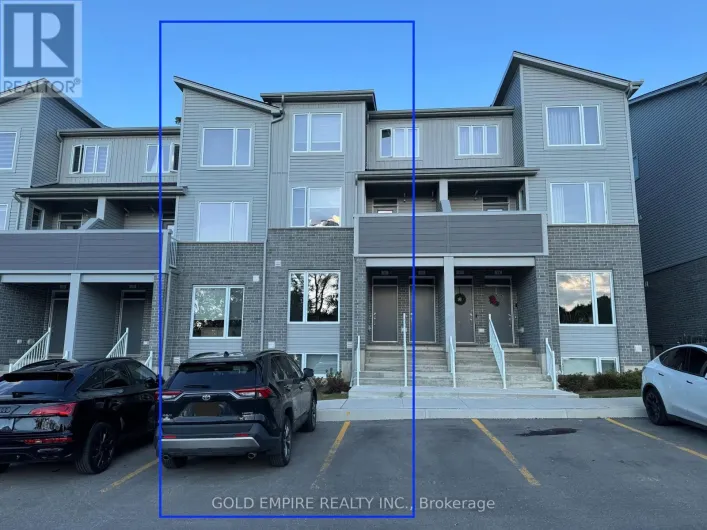 45 - 990 DEVERON CRESCENT, London South